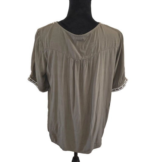 Short Sleeved Shirt size Medium