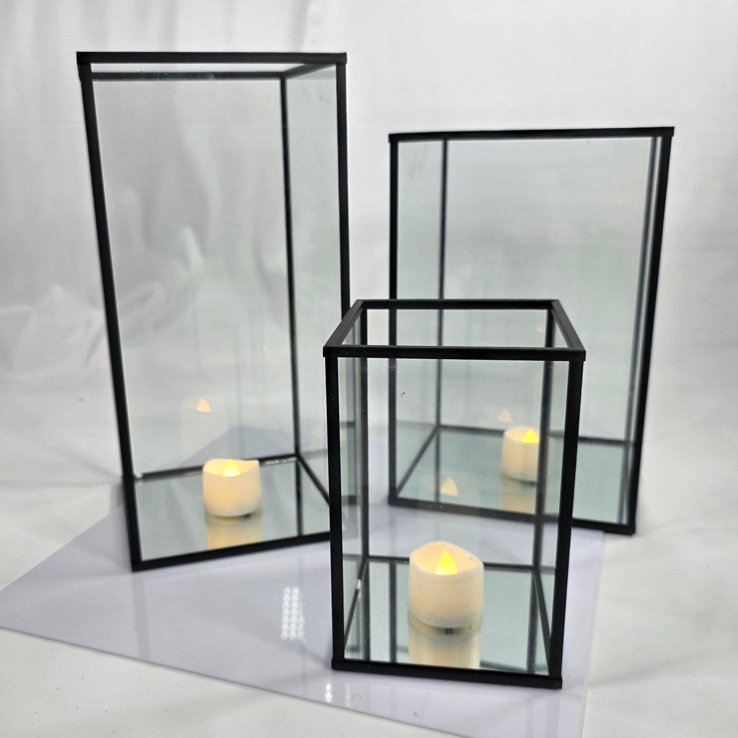 Set of 3 Candle Holders with mirrored base