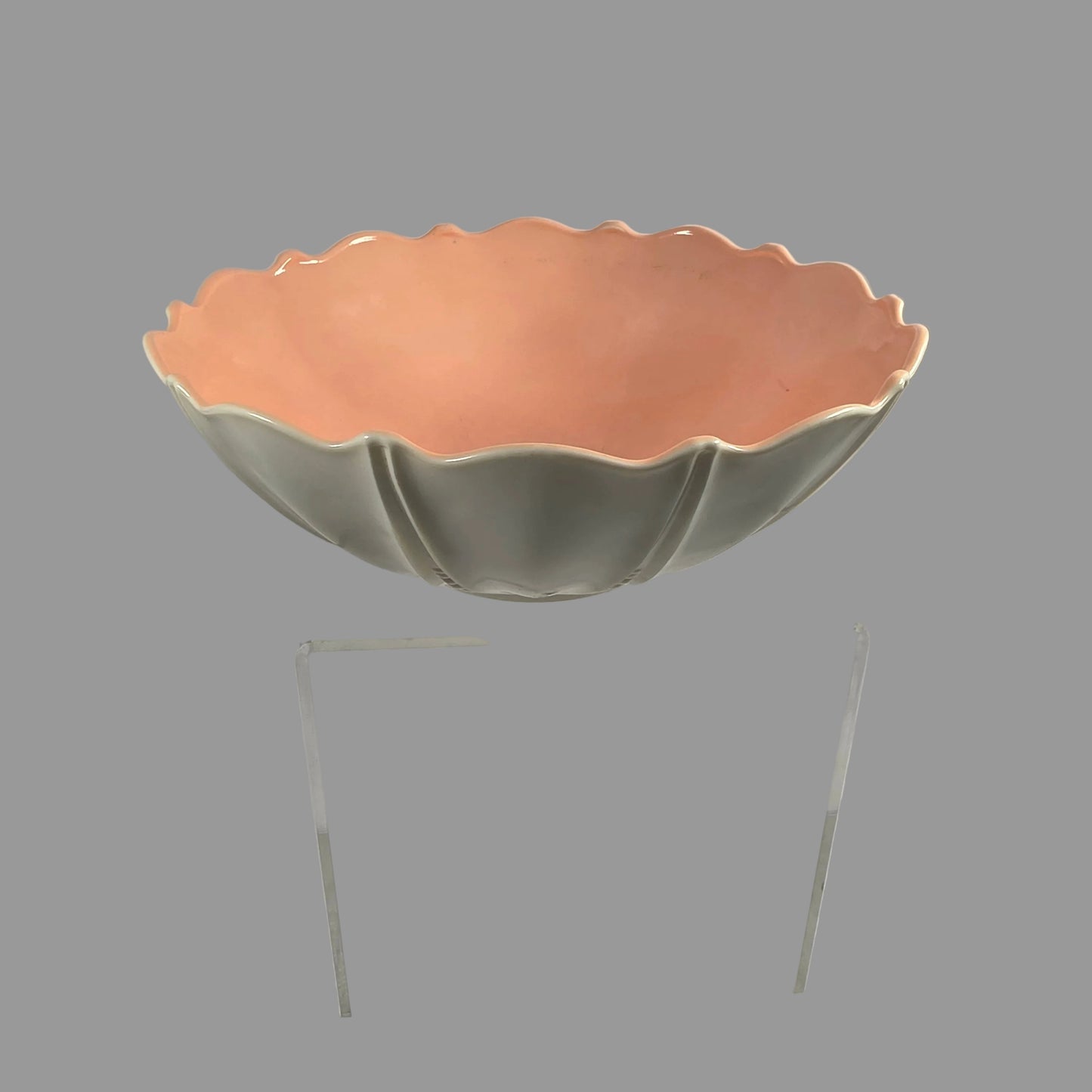 Vintage Anchor Hocking "Oyster and Pearl" serving bowl