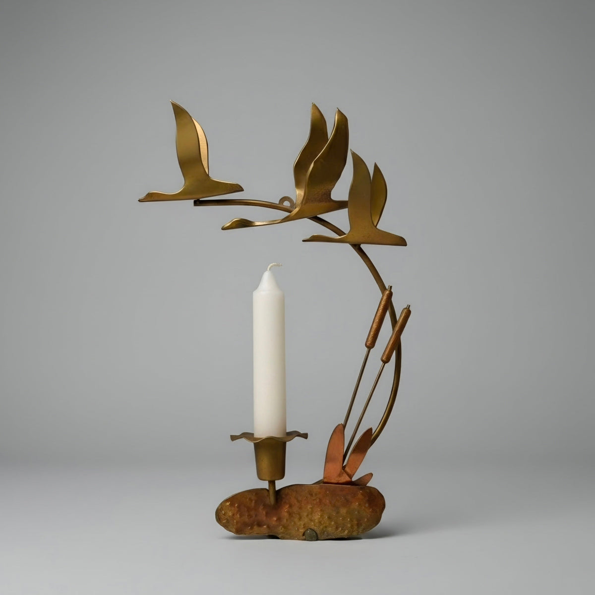 Vintage Mid-Century Modern Flying Geese and catails Metal Wall Sconce