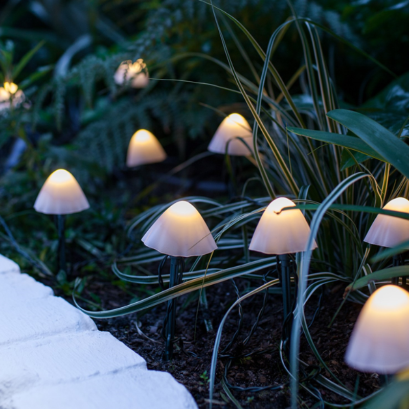 Milo Solar Mushroom Lights: 10-in-1