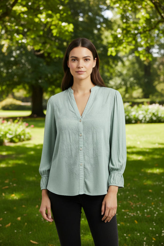 Democracy Green Quater Length Shirt Size Small