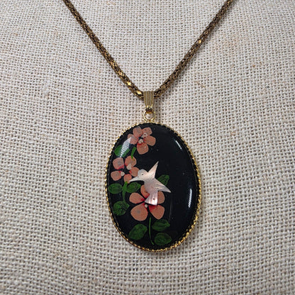 Vintage 1970s oval lacquer hummingbird pendant necklace